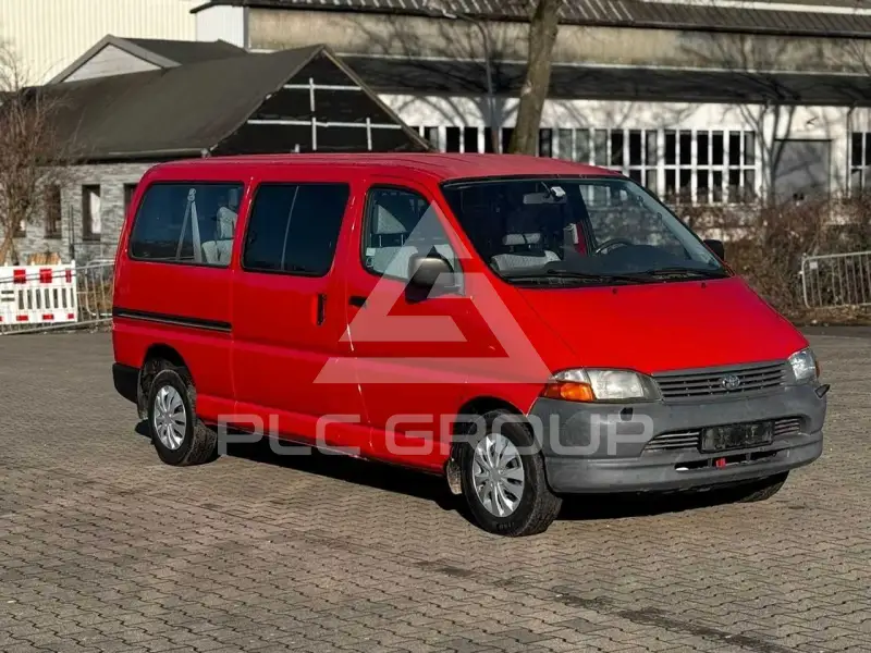 2002 Toyota Hiace