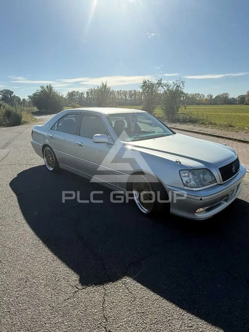 2002 Toyota Crown