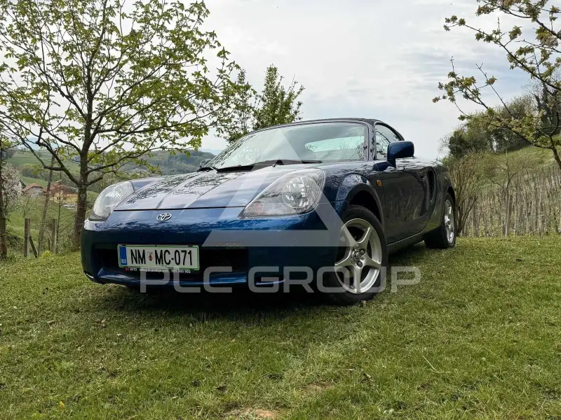 2002 Toyota MR2