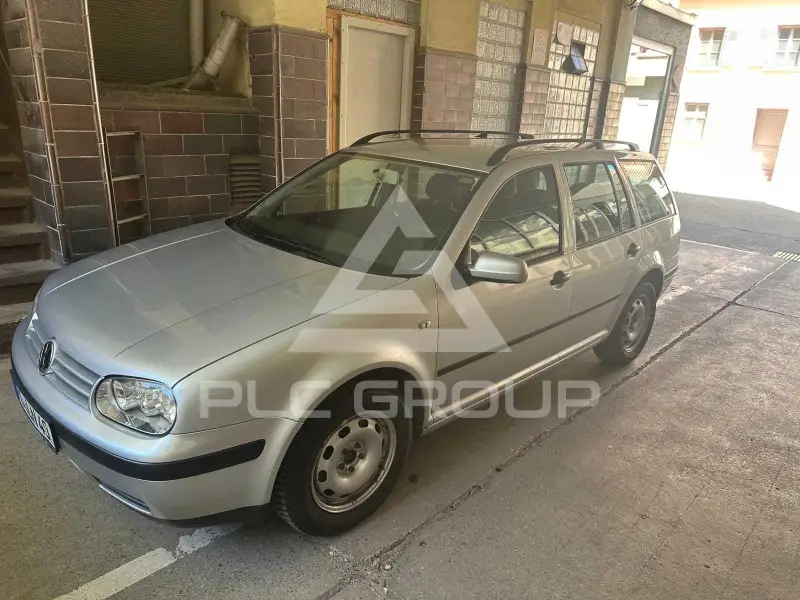 2002 Volkswagen GOLF