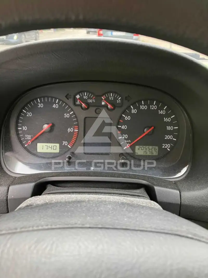 2002 Volkswagen GOLF