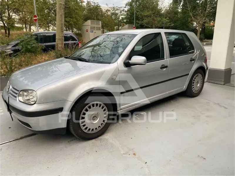 2002 Volkswagen GOLF