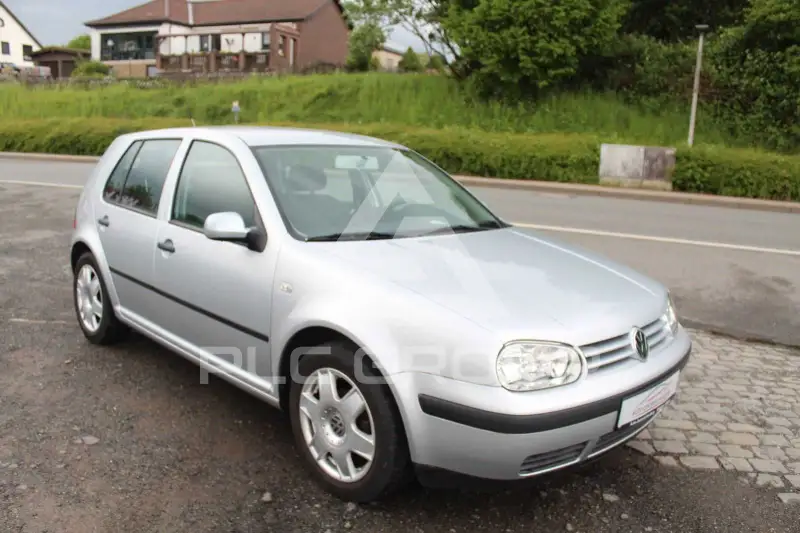 2002 Volkswagen GOLF