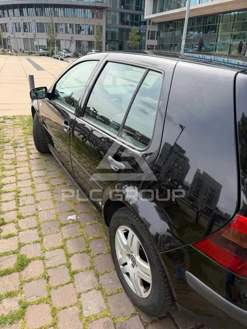 2002 Volkswagen GOLF