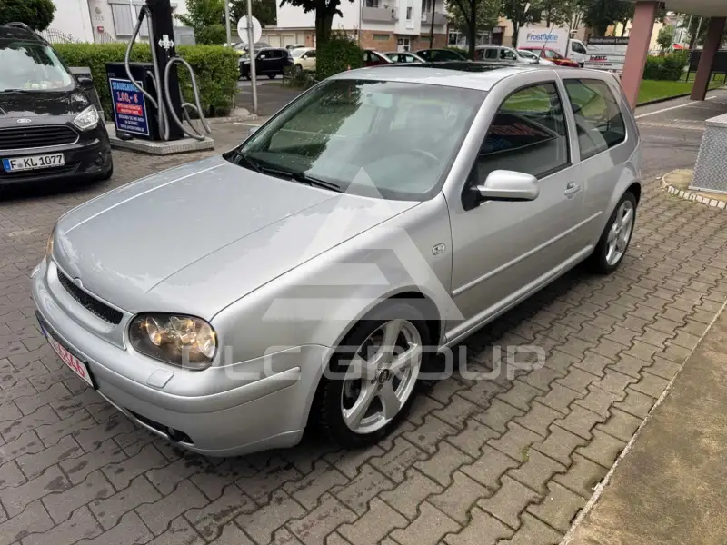 2002 Volkswagen GOLF