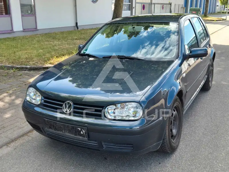 2002 Volkswagen GOLF