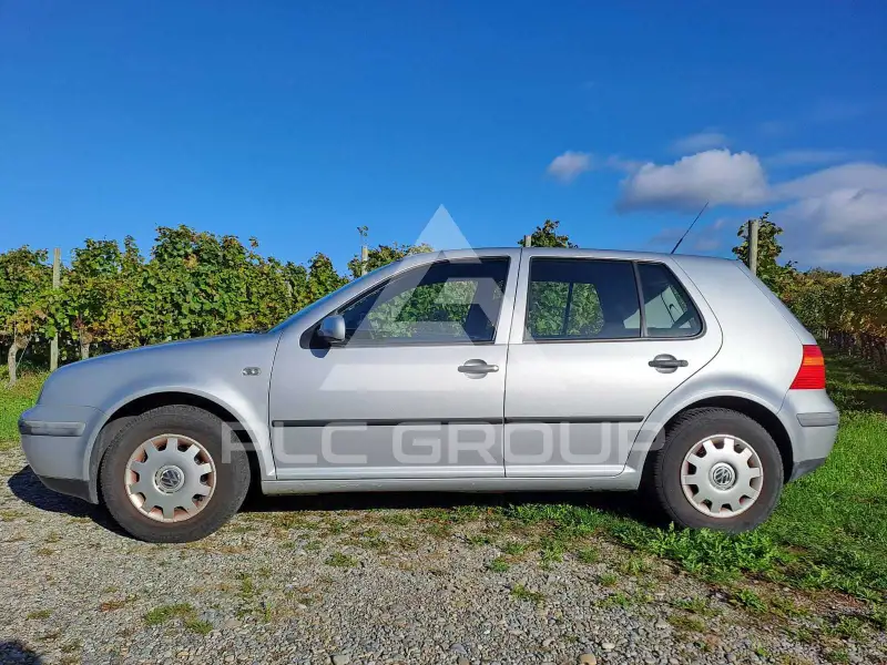 2002 Volkswagen GOLF