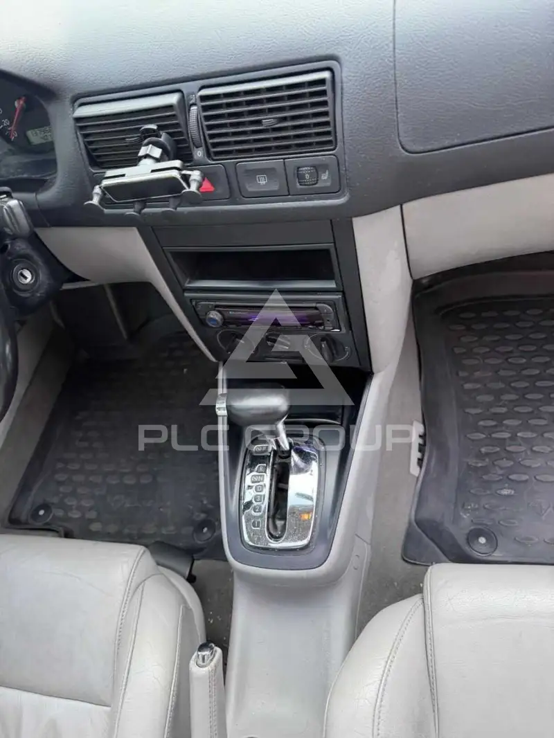 2002 Volkswagen GOLF