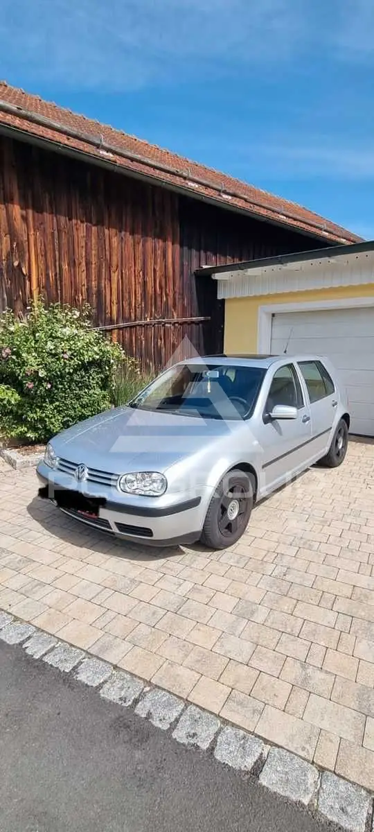 2002 Volkswagen GOLF