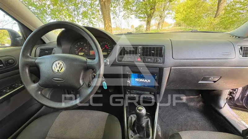 2002 Volkswagen GOLF