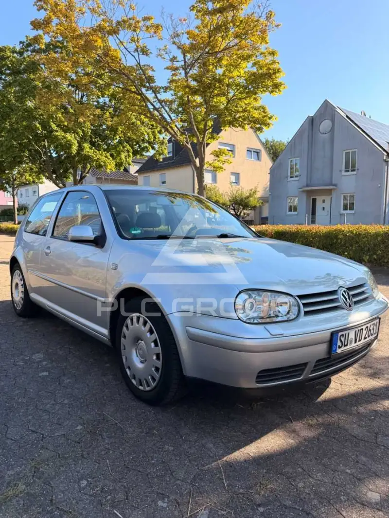 2002 Volkswagen GOLF