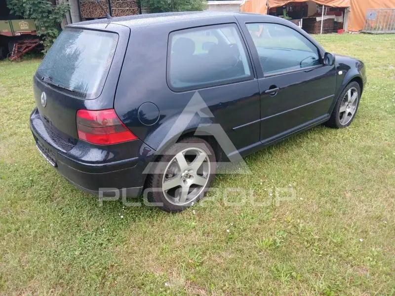 2002 Volkswagen GOLF