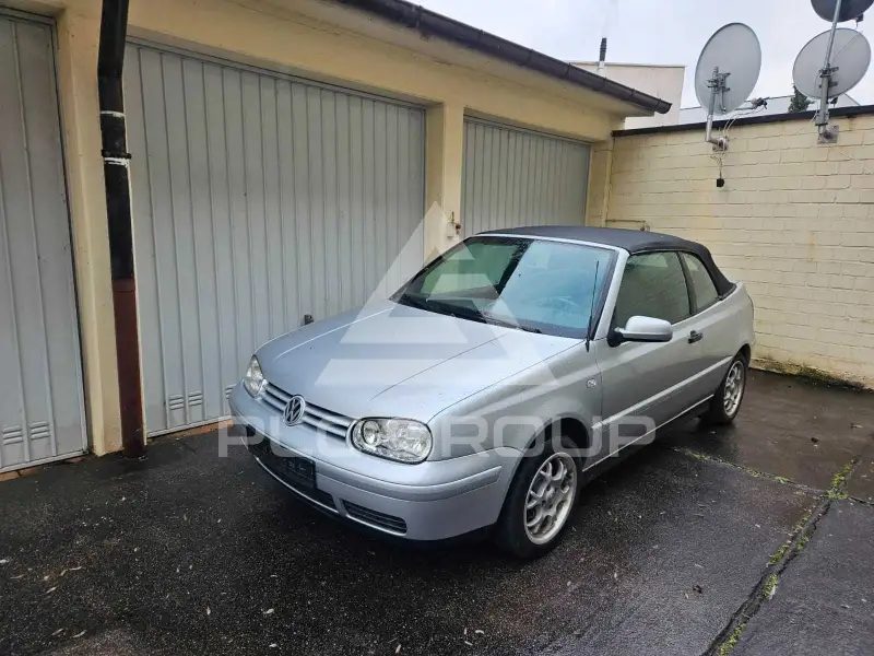2002 Volkswagen GOLF