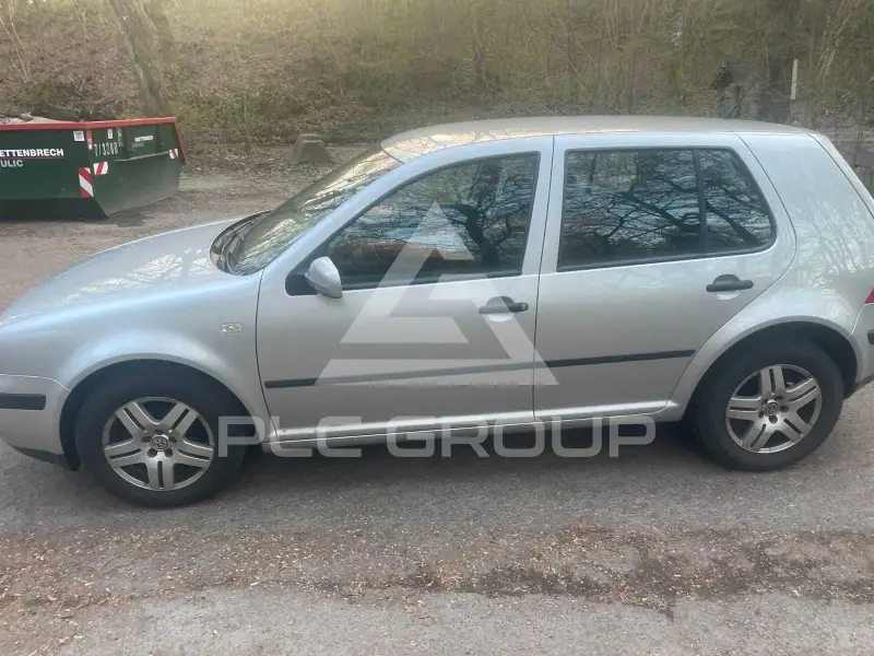 2002 Volkswagen GOLF