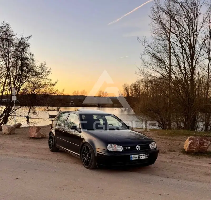 2002 Volkswagen GOLF