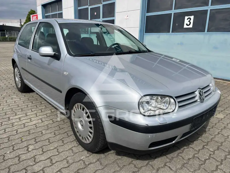 2002 Volkswagen GOLF