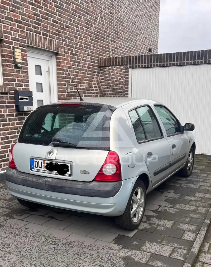 2002 Renault Clio