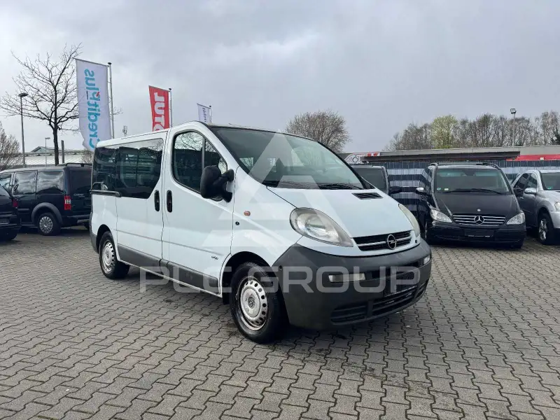 2002 Opel Vivaro