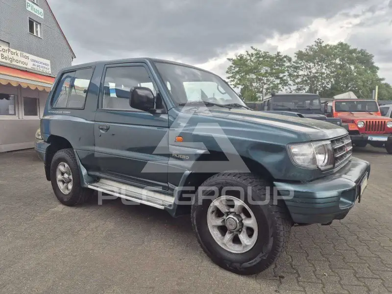 2003 Mitsubishi PAJARO