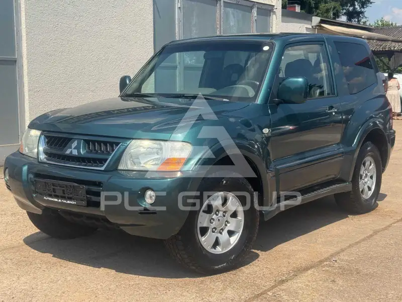 2003 Mitsubishi PAJARO