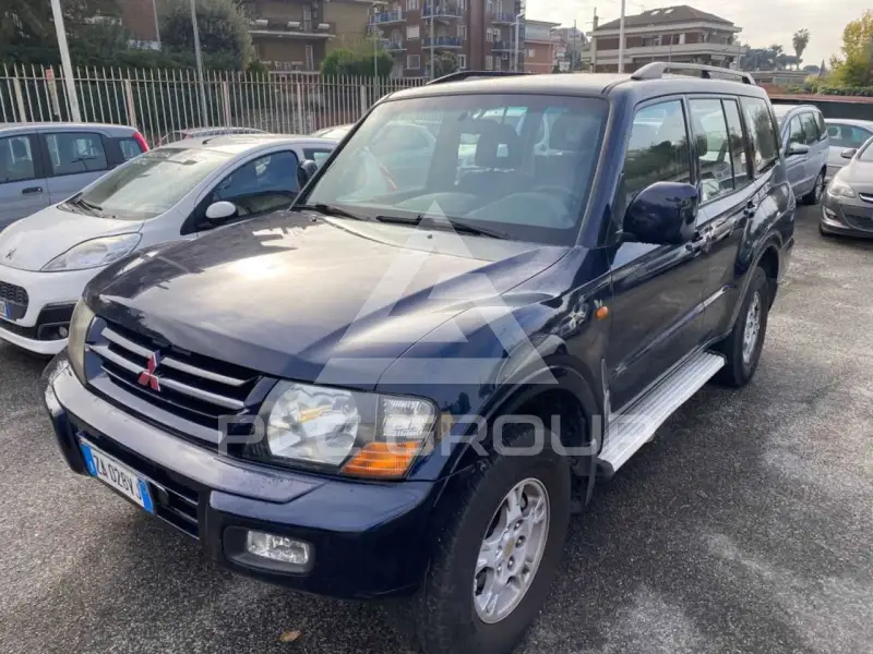 2003 Mitsubishi PAJARO