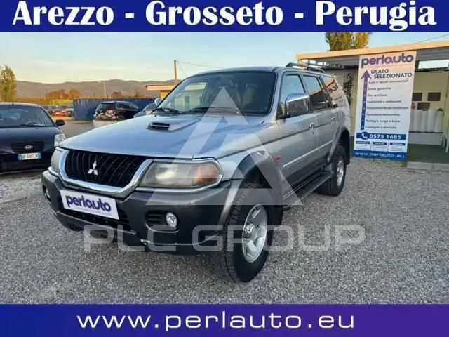 2003 Mitsubishi PAJARO