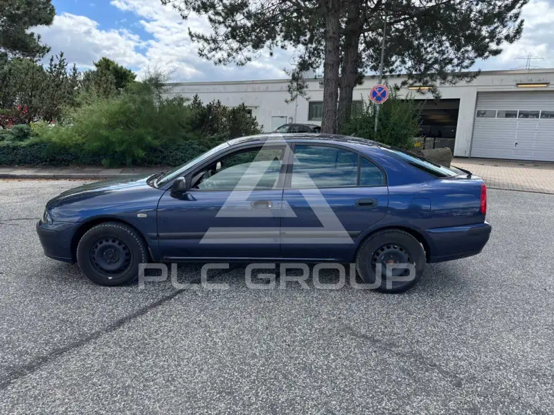 2003 Mitsubishi Carisma