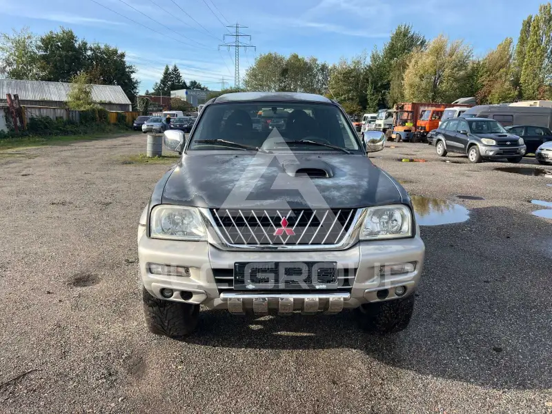 2003 Mitsubishi L200