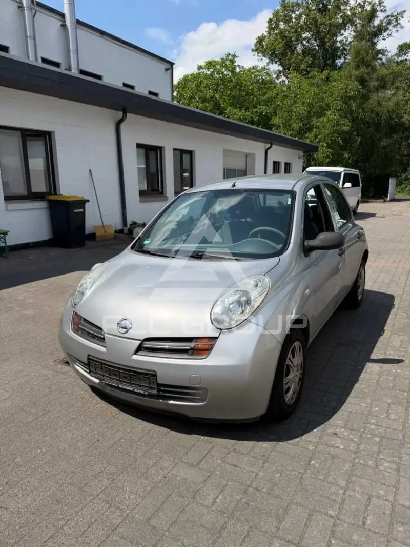 2003 Nissan MICRA