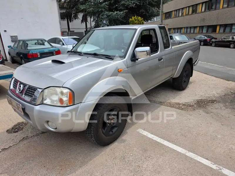 2003 Nissan Navara