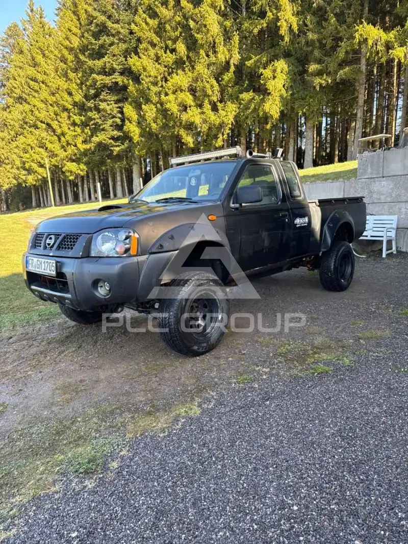2003 Nissan Navara