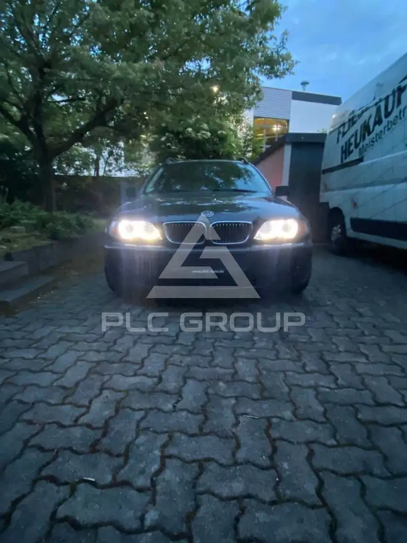 2003 BMW 325