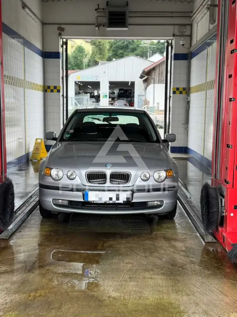 2003 BMW 316