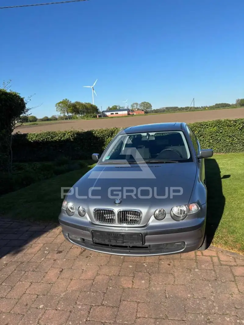 2003 BMW 316