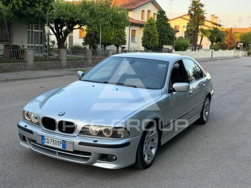 2003 BMW 530