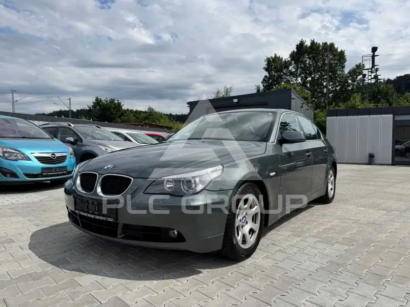 2003 BMW 530