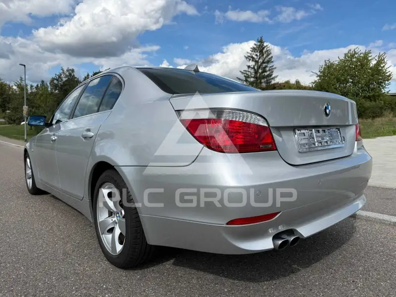 2003 BMW 525