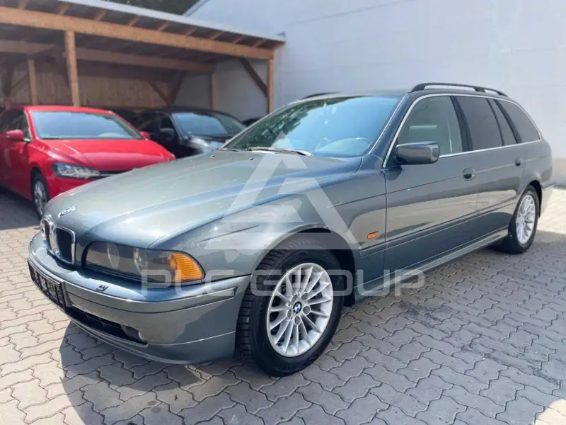 2003 BMW 525