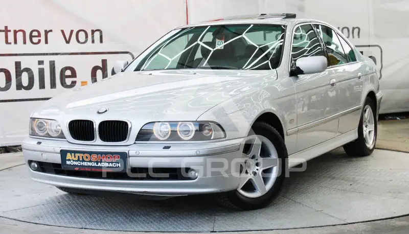 2003 BMW 525