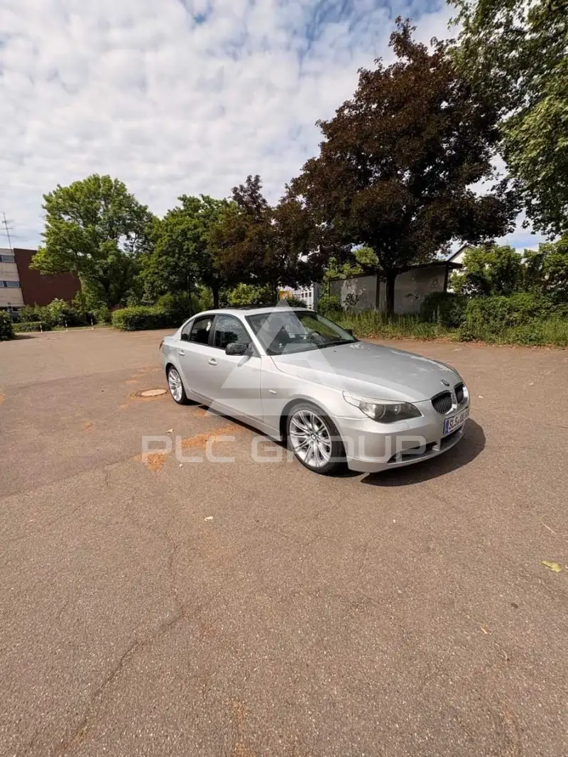 2003 BMW 525