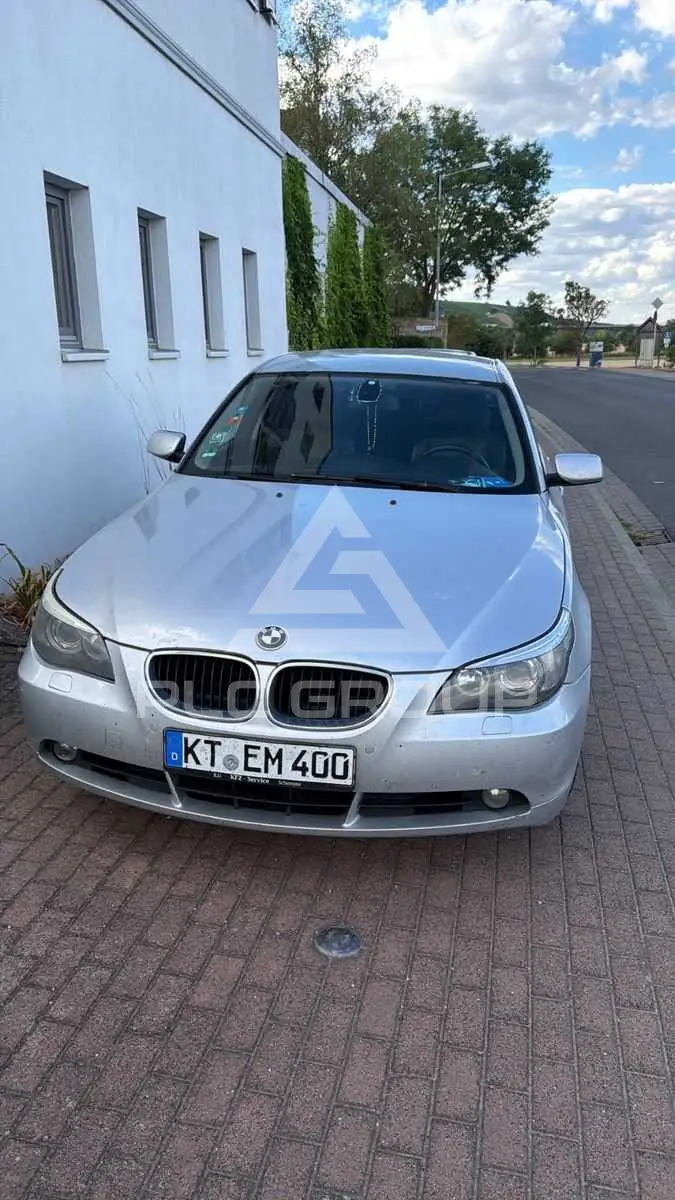 2003 BMW 525