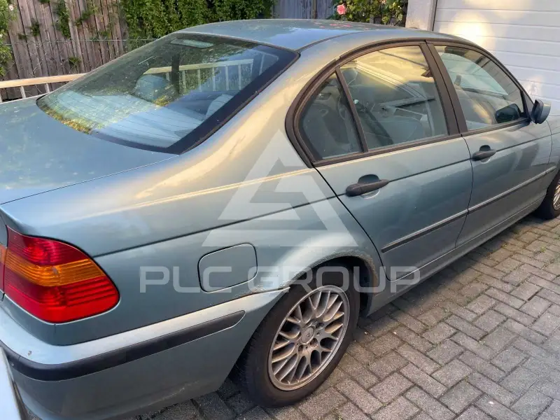 2003 BMW 320
