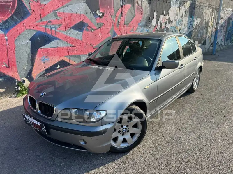 2003 BMW 320