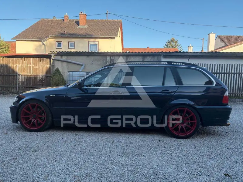 2003 BMW 320