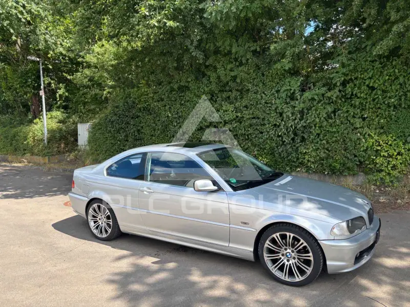 2003 BMW 320