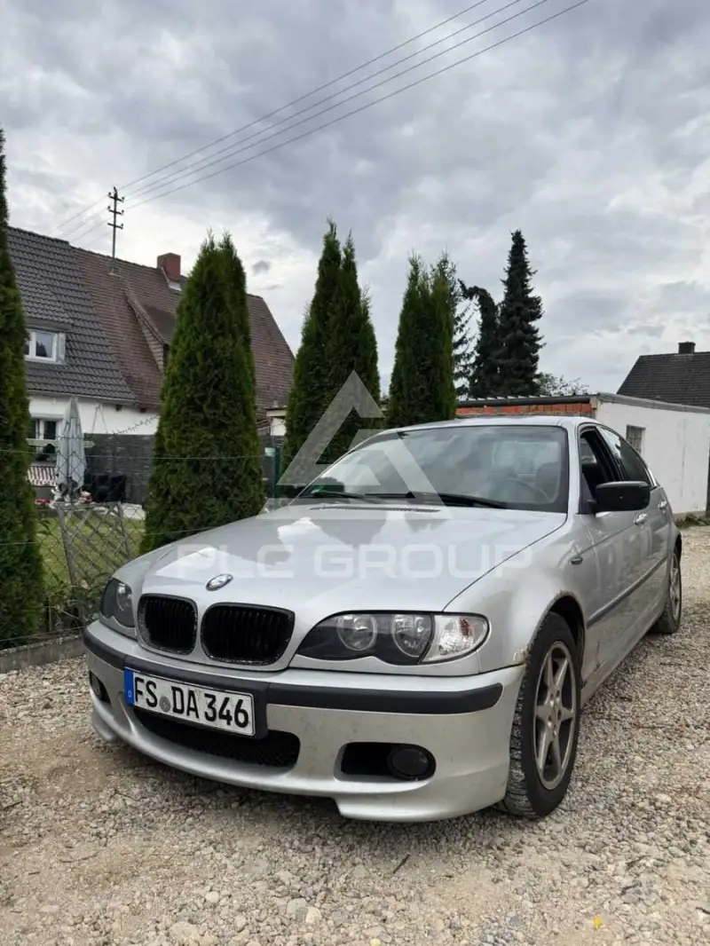 2003 BMW 320