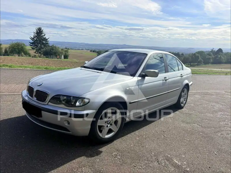 2003 BMW 320