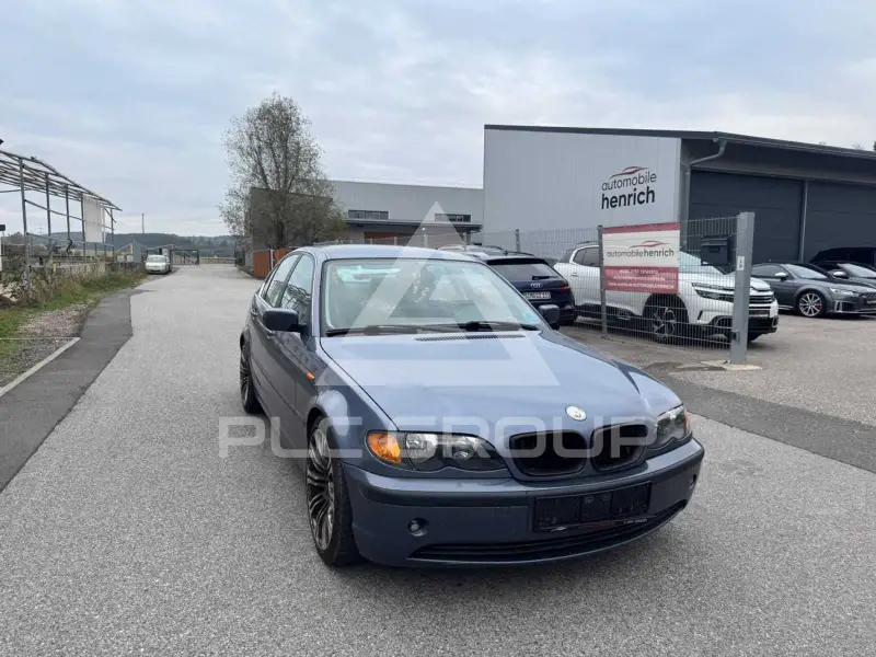 2003 BMW 320