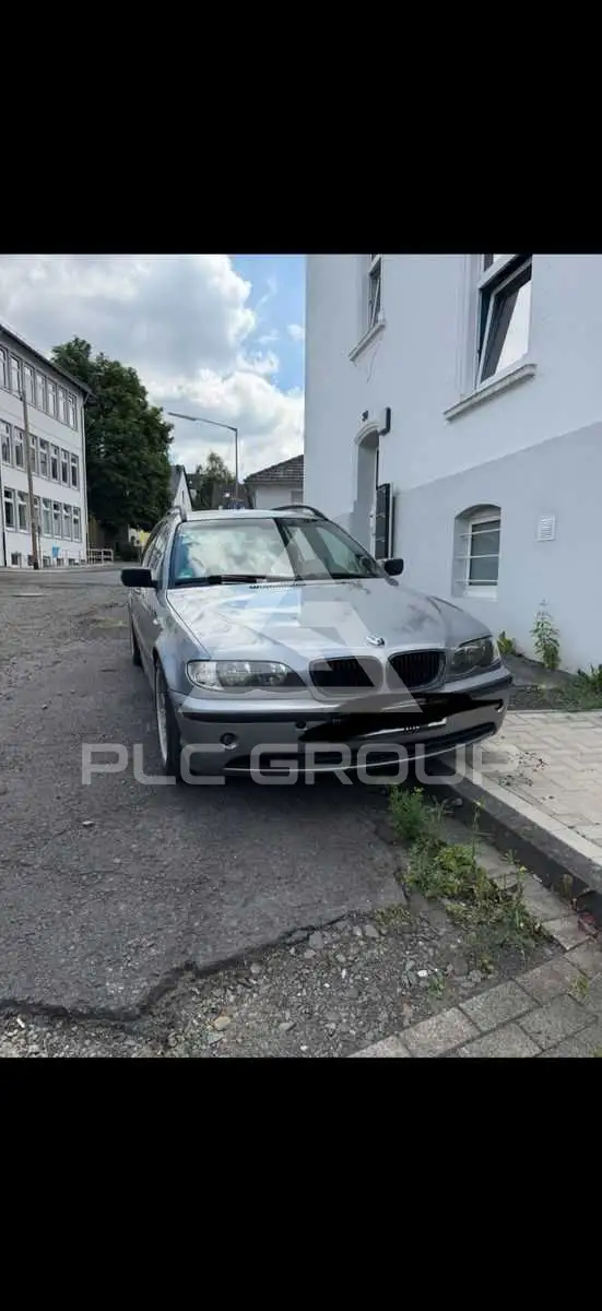 2003 BMW 330