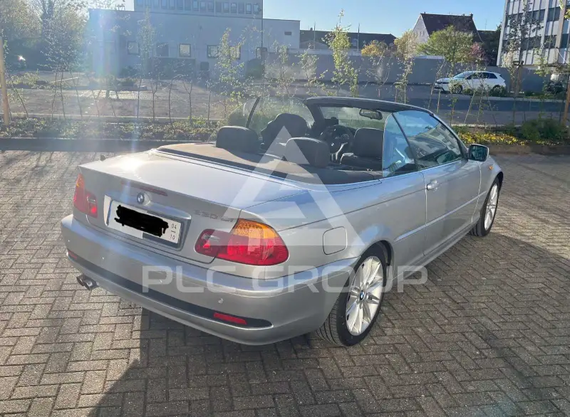 2003 BMW 330